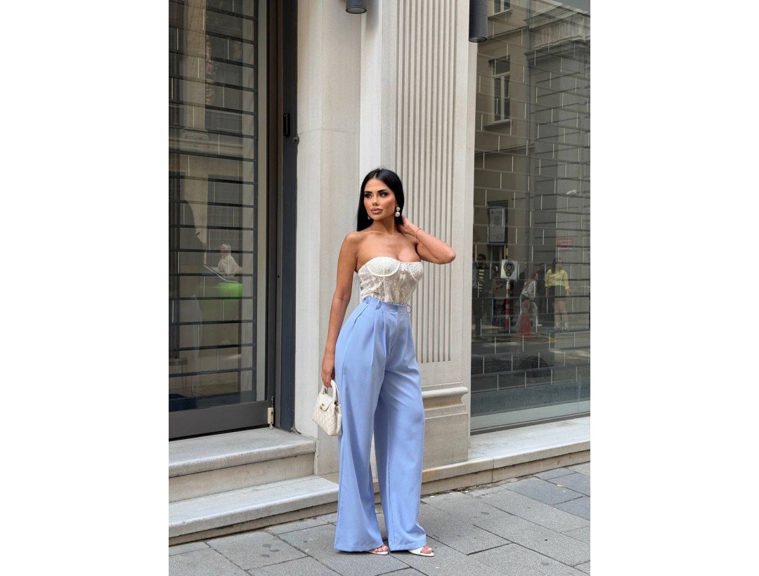 Palazzo Yanlar Düğme Detaylı Salaş Double Kumaş Pantolon Bebe Mavisi Palazzo Yanlar Düğme Detaylı Salaş Double Kumaş Pantolon Bebe Mavisi