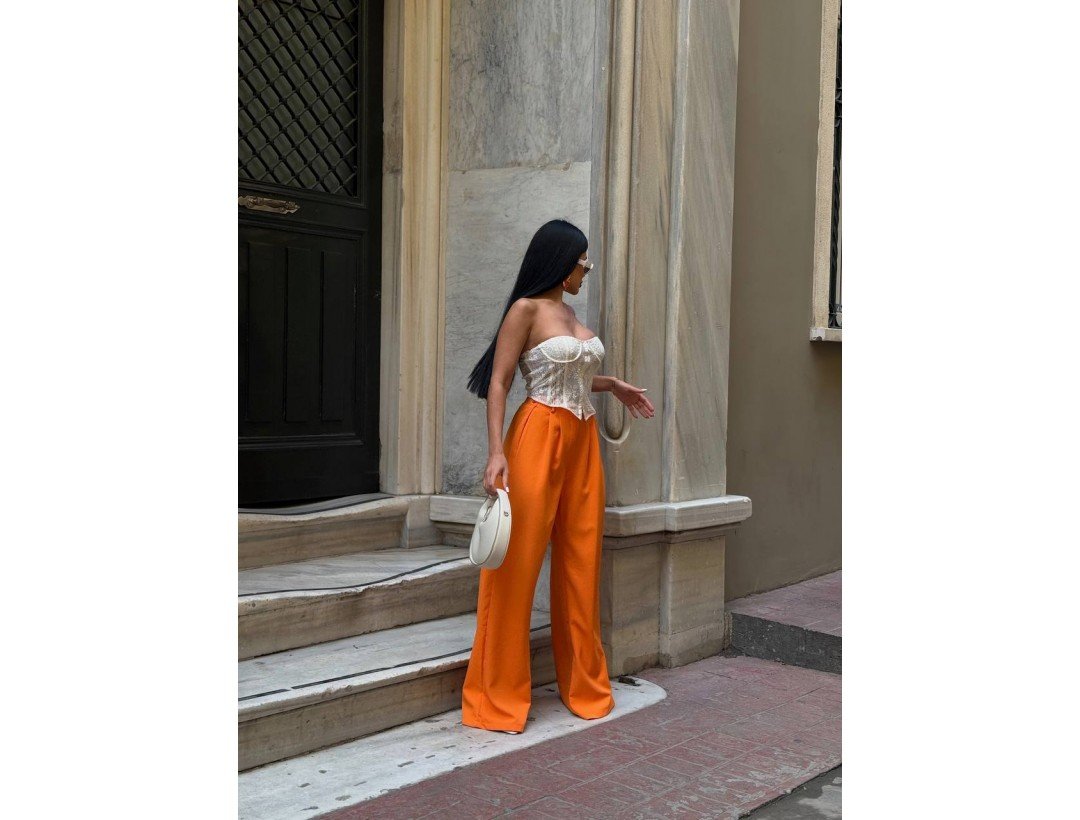 Palazzo Yanlar Düğme Detaylı Salaş Double Kumaş Pantolon Turuncu Palazzo Yanlar Düğme Detaylı Salaş Double Kumaş Pantolon Turuncu