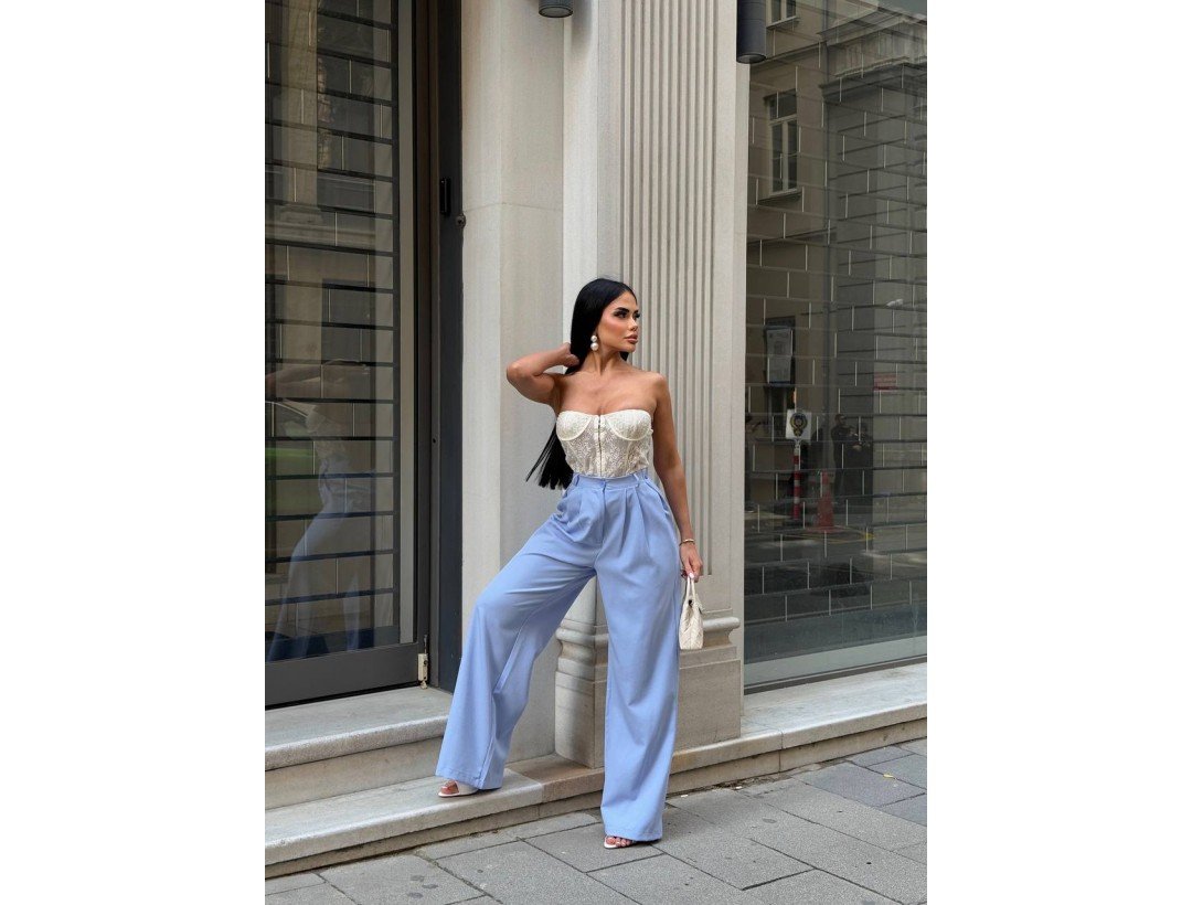 Palazzo Yanlar Düğme Detaylı Salaş Double Kumaş Pantolon Bebe Mavisi Palazzo Yanlar Düğme Detaylı Salaş Double Kumaş Pantolon Bebe Mavisi
