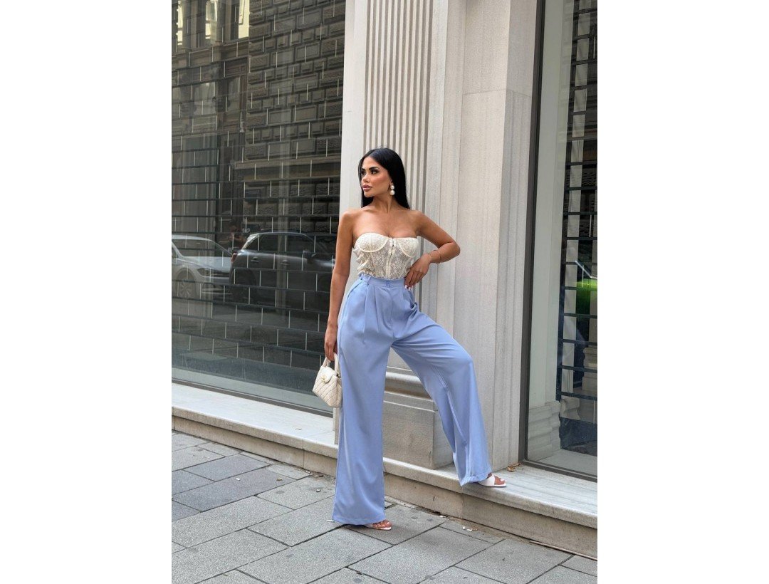 Palazzo Yanlar Düğme Detaylı Salaş Double Kumaş Pantolon Bebe Mavisi Palazzo Yanlar Düğme Detaylı Salaş Double Kumaş Pantolon Bebe Mavisi