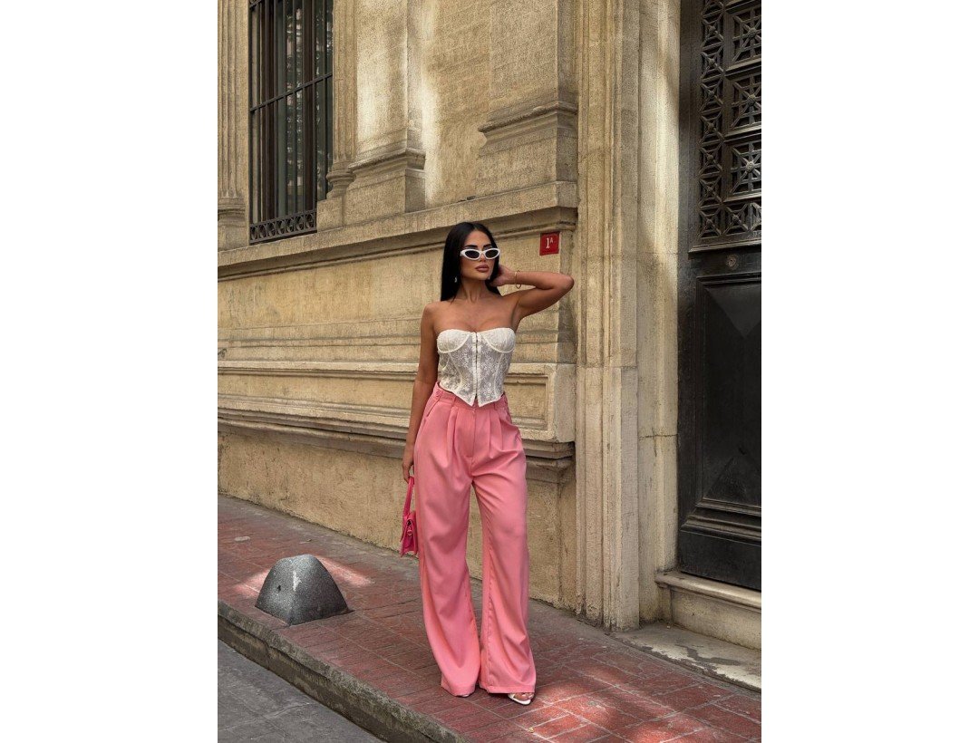 Palazzo Yanlar Düğme Detaylı Salaş Double Kumaş Pantolon Pembe Palazzo Yanlar Düğme Detaylı Salaş Double Kumaş Pantolon Pembe
